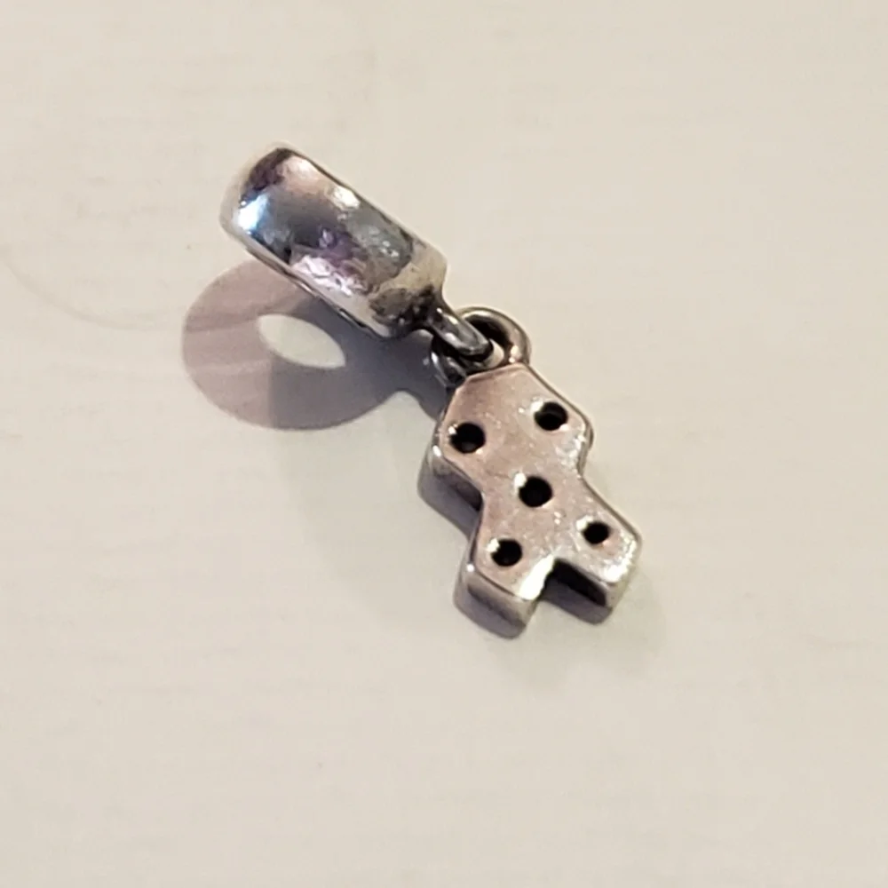 Authentic Pandora Cancer Ribbon charm - Picture 2 of 3